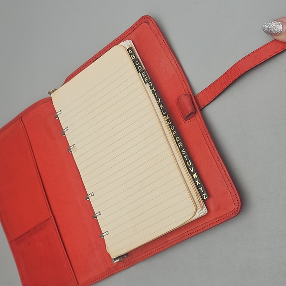 Vintage COACH Red Leather Planner  (With Original Booklet!) - Picture 8 of 16